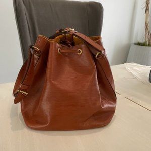 Authentic Vintage Louis Vuitton Epi Noe Bag